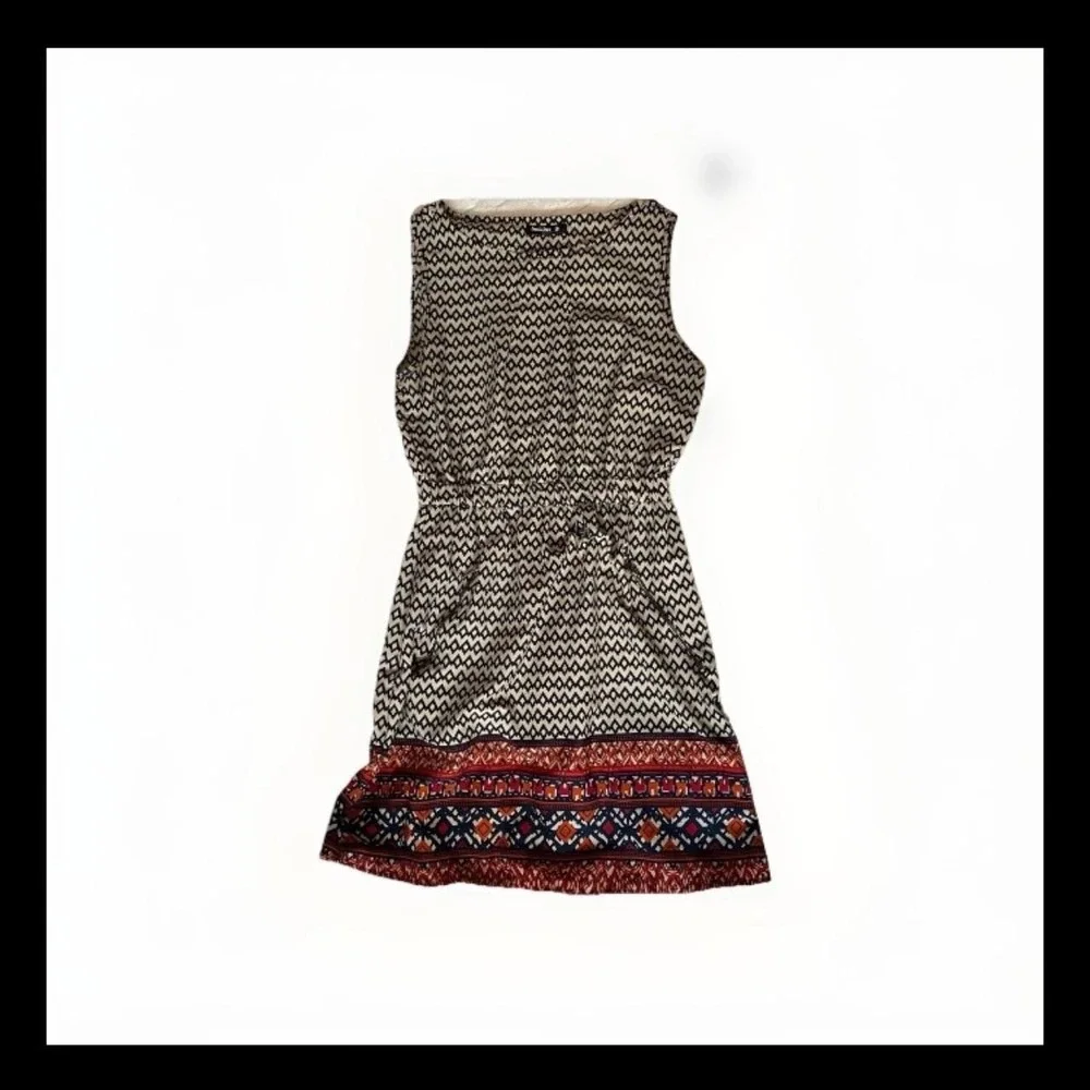 Indulge in Style women's Dress Size Medium‎